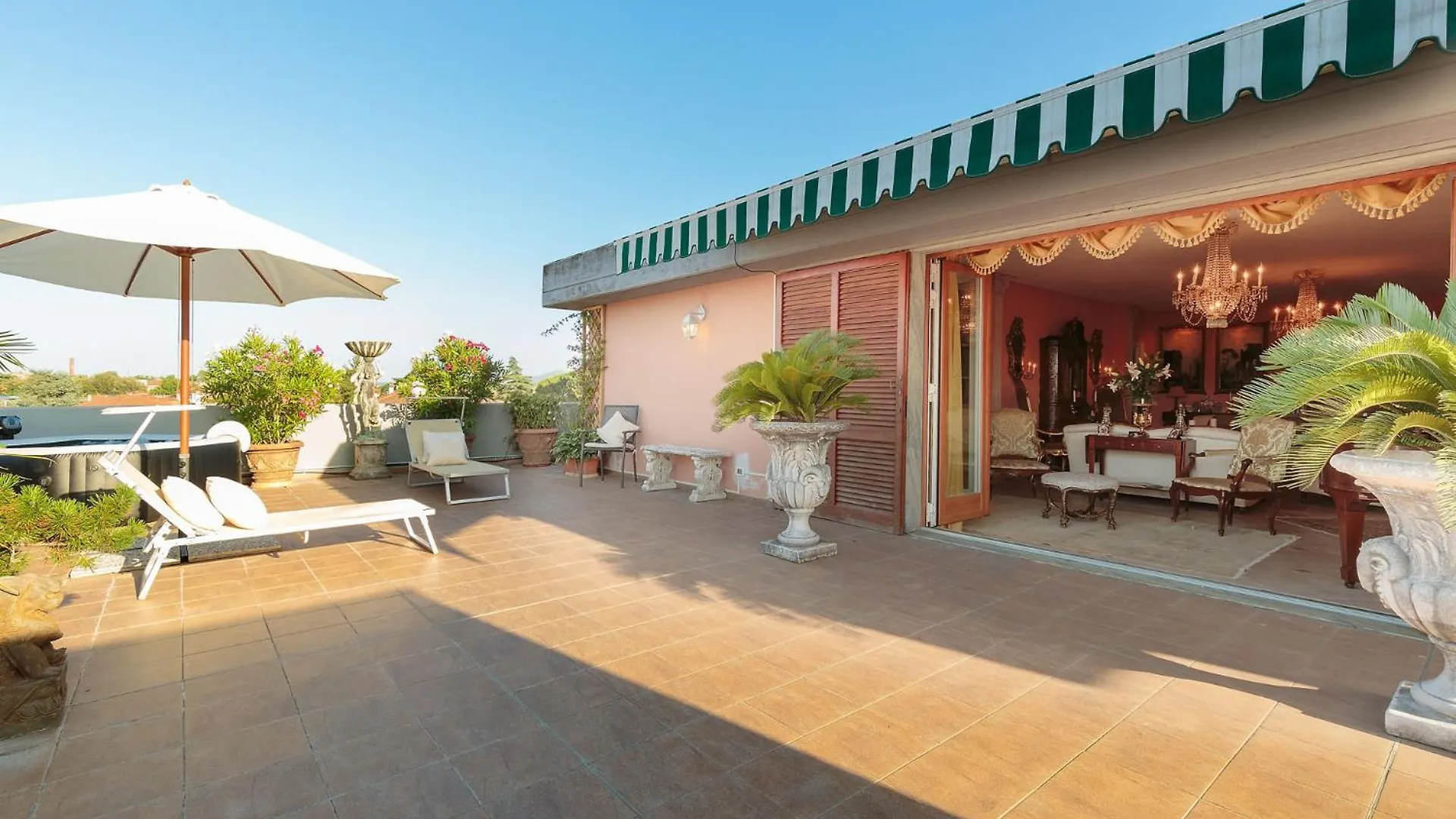 Casa Stella, A Superb 2 Bedrooms And Terrace Lucca Apartmán